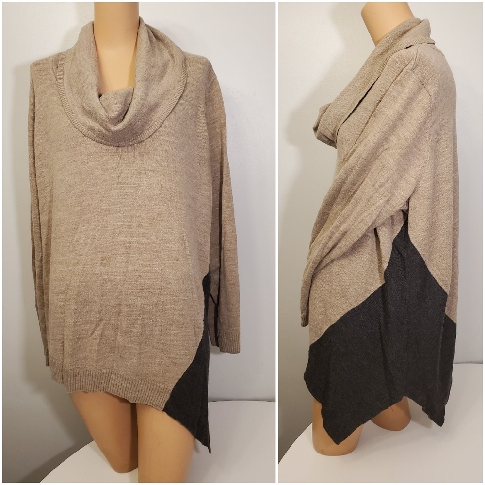 Avenue Asymmetrical Cowl Neck Sweater Size 26/28